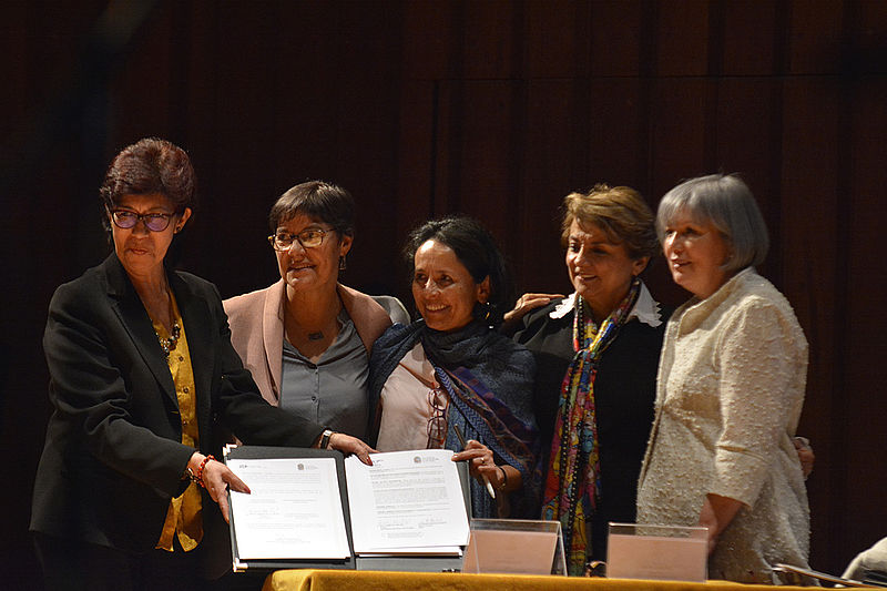 Acto de firma de convenio marco entre la UN y el Sistema Integral de Verdad, Justicia, Reparación y No Repetición. (Foto de Agencia de Noticias UN)